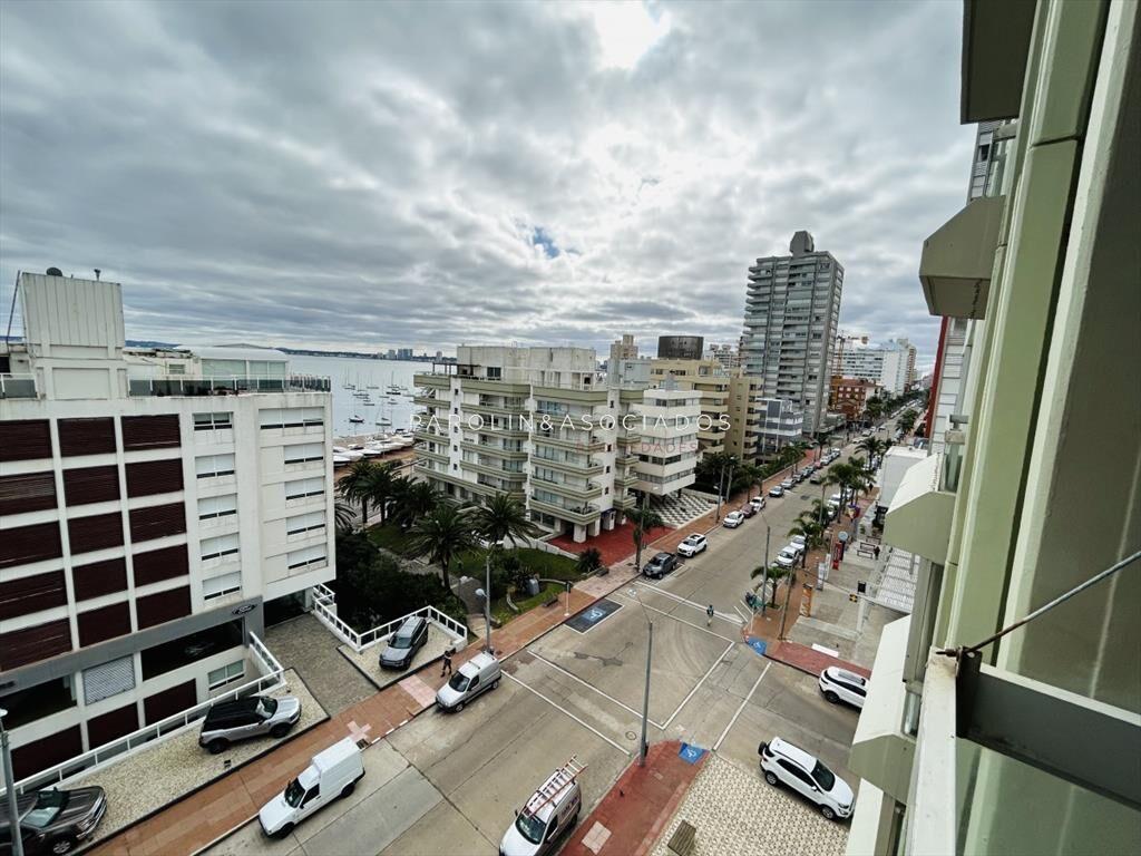 Apartamento en venta en zona Puerto, Punta del