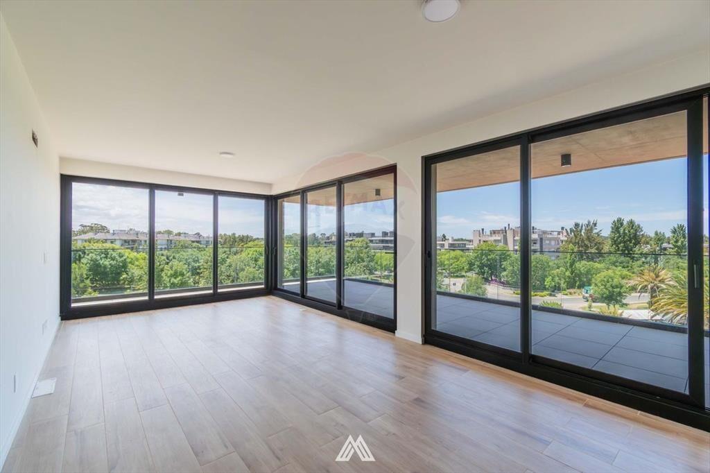 Venta apto 3 dormitorios parrillero Barrio Parques