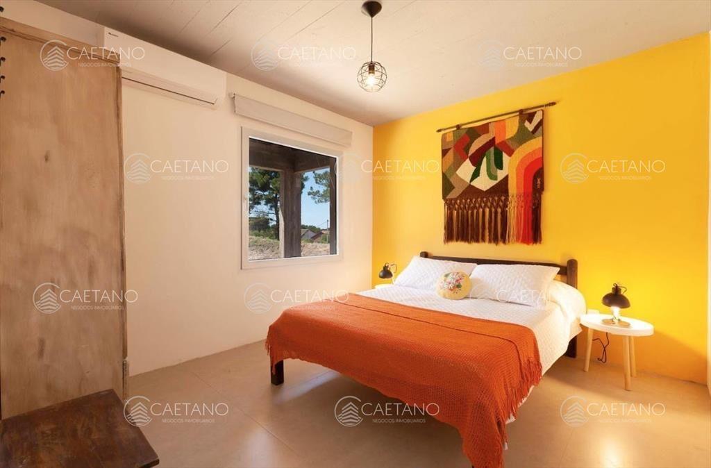 Venta Casa - 3 dormitorios + Parrillero - , Punta