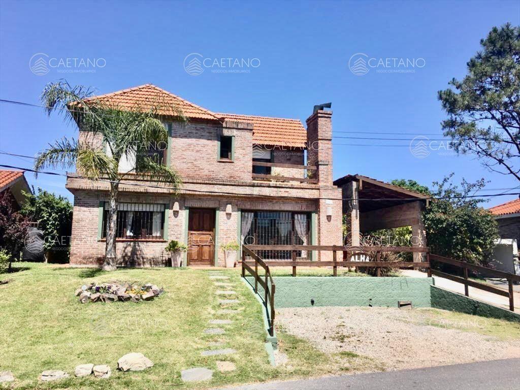 Hermosa casa a la venta de 5 dormitorios