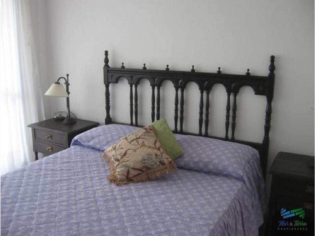 Apartamento en alquiler en Punta del Este, frente