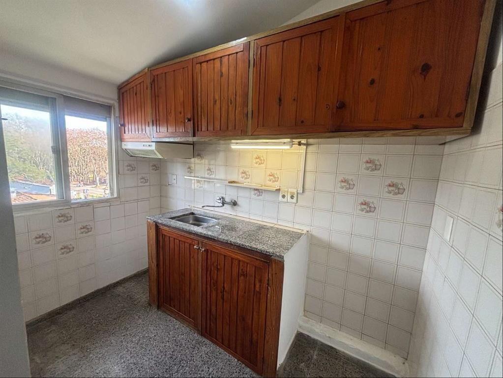 Apartamento en Lezica en alquiler. Tres dormitorios
