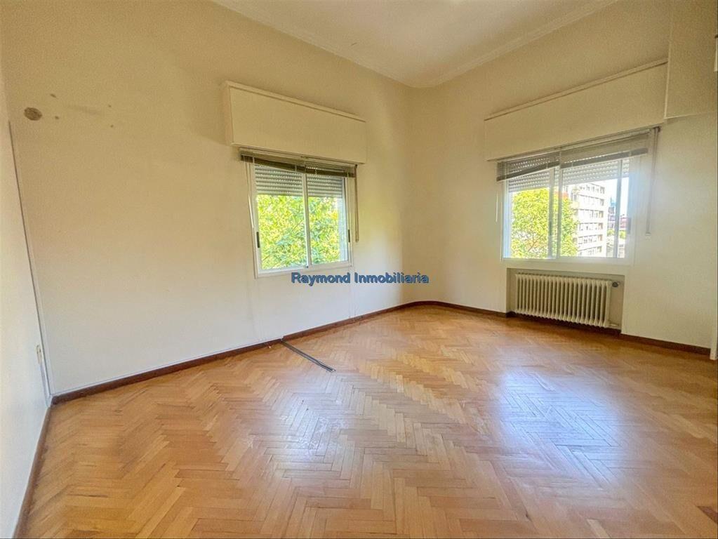 Venta oficina 150m2, 3 baños - Centro