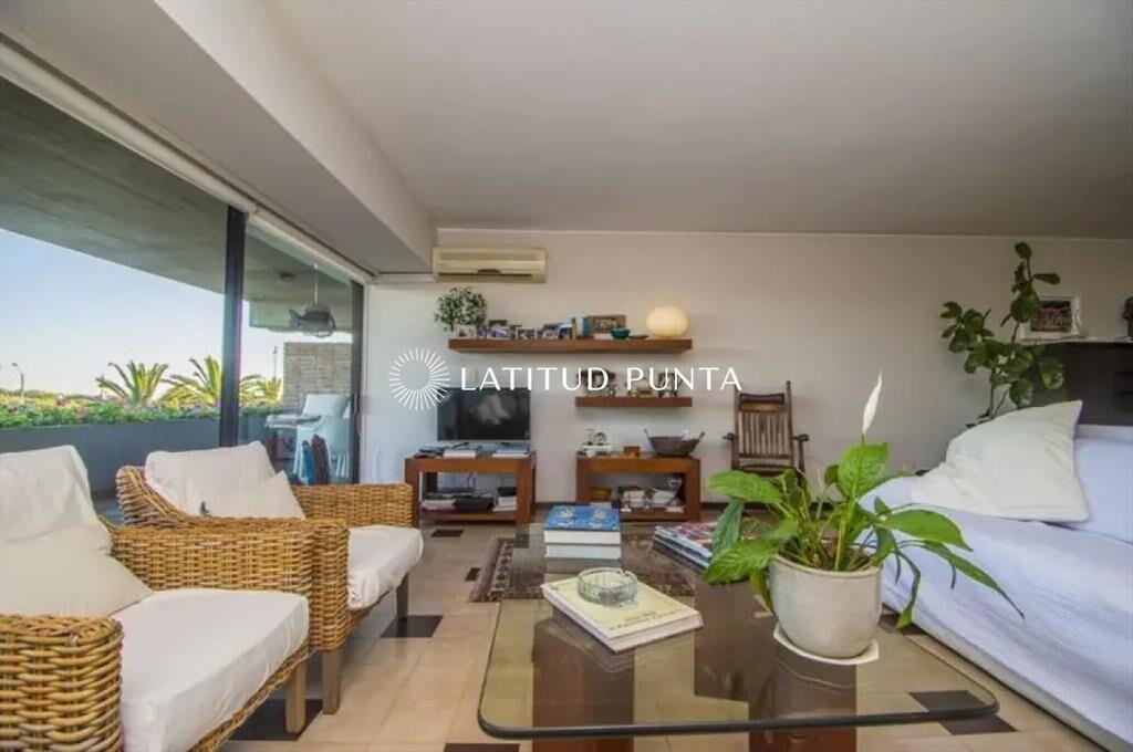 ALQUILER APARTAMENTO BRAVA PRIMER LINEA