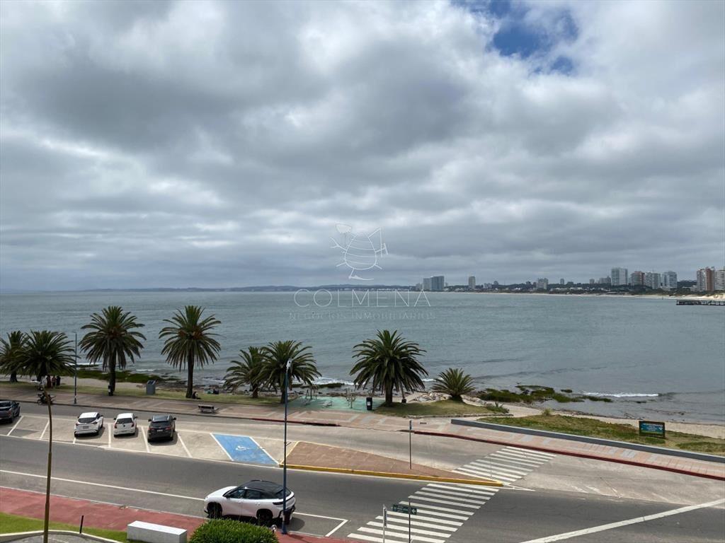 Vende apartamento con vista al mar de 3 Punta del