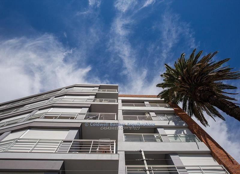 Apartamento 1 dormitorio en venta con renta en La Blanquead