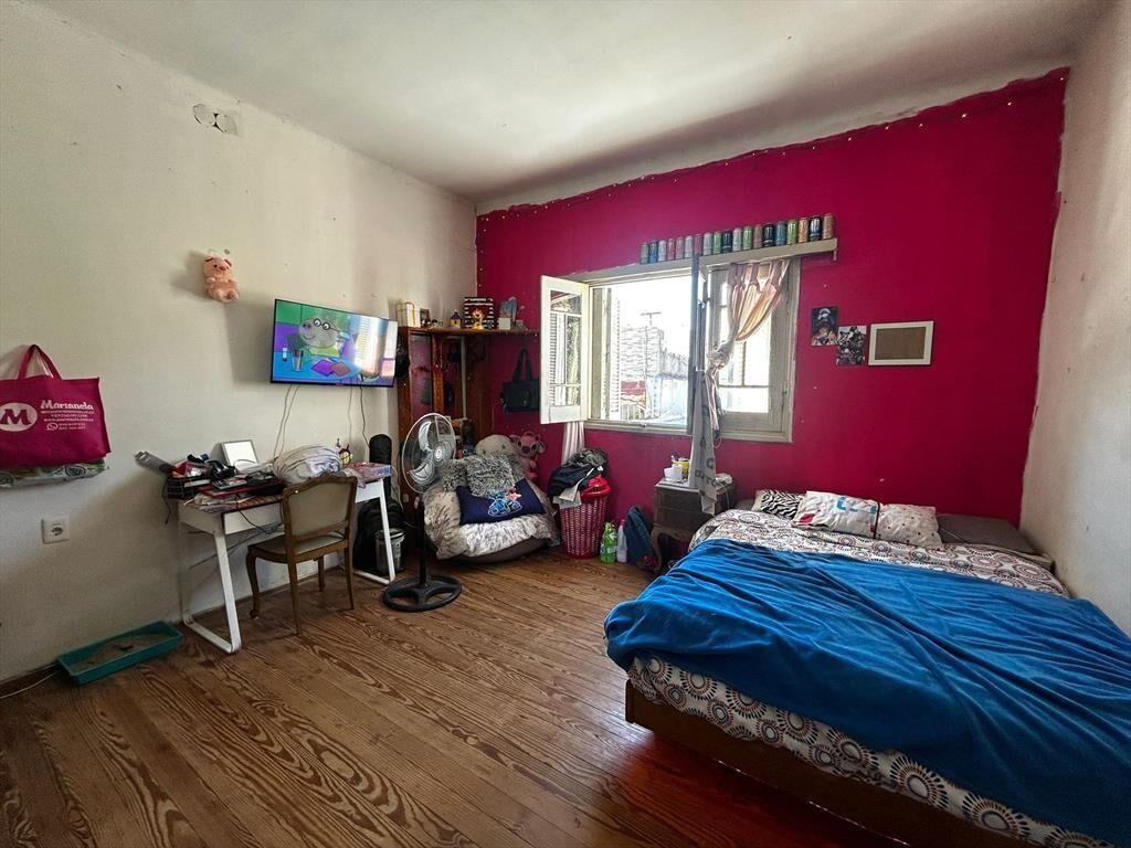 Venta Casa 5 Dormitorios, 2 baños, Parrillero, Cochera y Pa