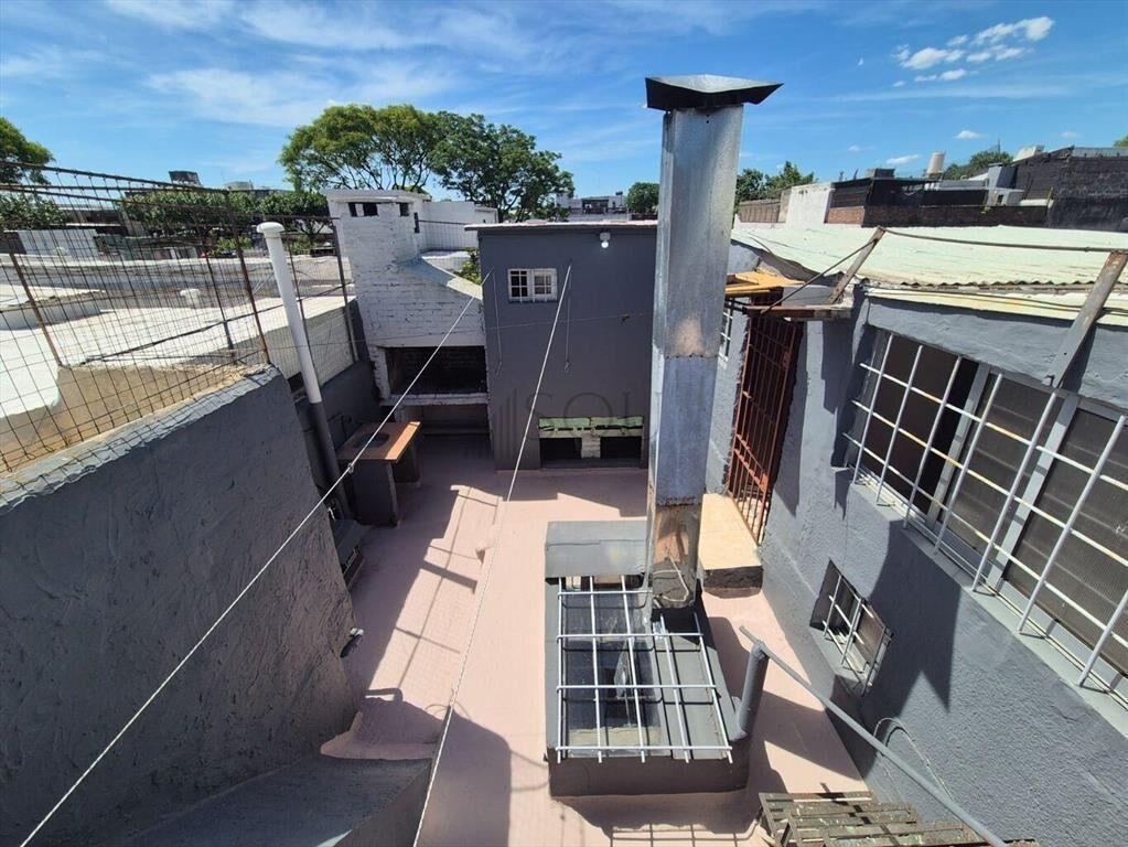 Venta apartamento 4 dormitorios Barrio La comercial