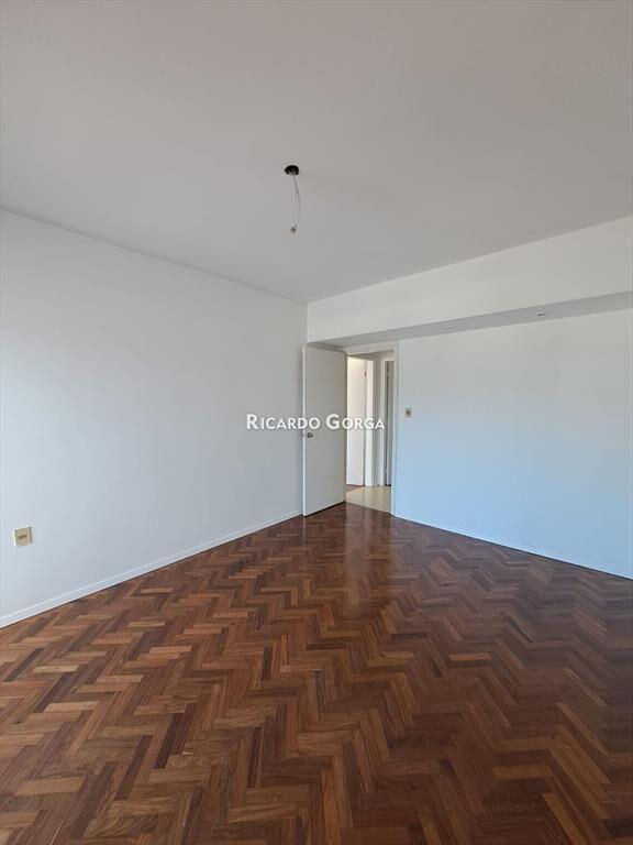 Casa de altos en venta de 2 dormitorios 2 baños y cocher...