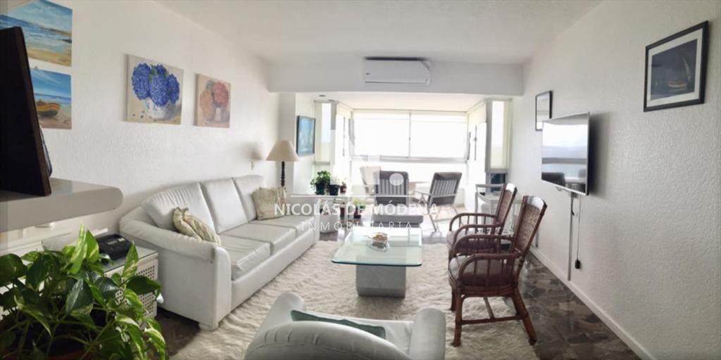 hermoso departamento en torre Malecón ,