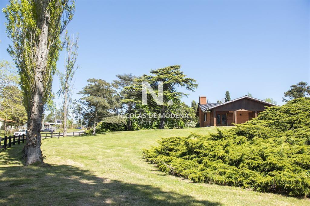 En venta casa de 4 dormitorios, con agradable en