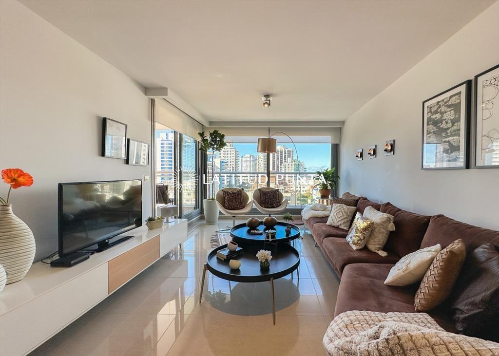 Apartamento en Brava, 2 dormitorios en suite más