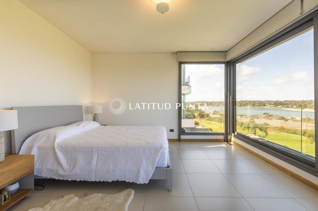 Apartamento en Tiburon Terrazas, 3 suites más