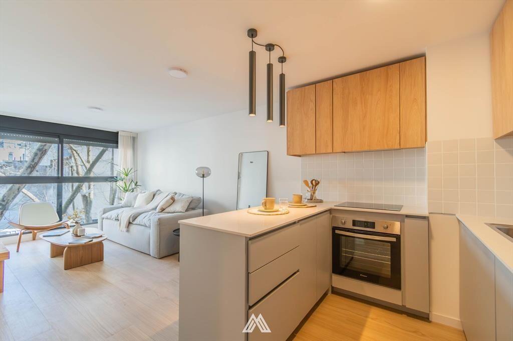 VENTA Apartamento CENTRO 2 dormitorios balcón POZO