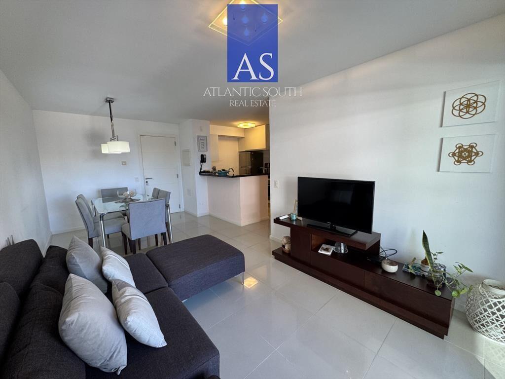 Apartamento de 2 dormitorios en Torre con