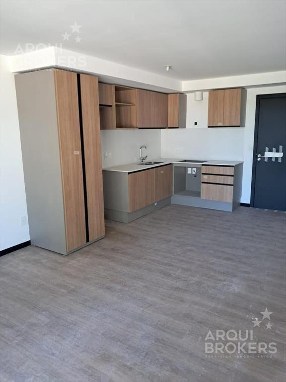 Apartamento de dos dormitorios en venta en Parque Batlle -