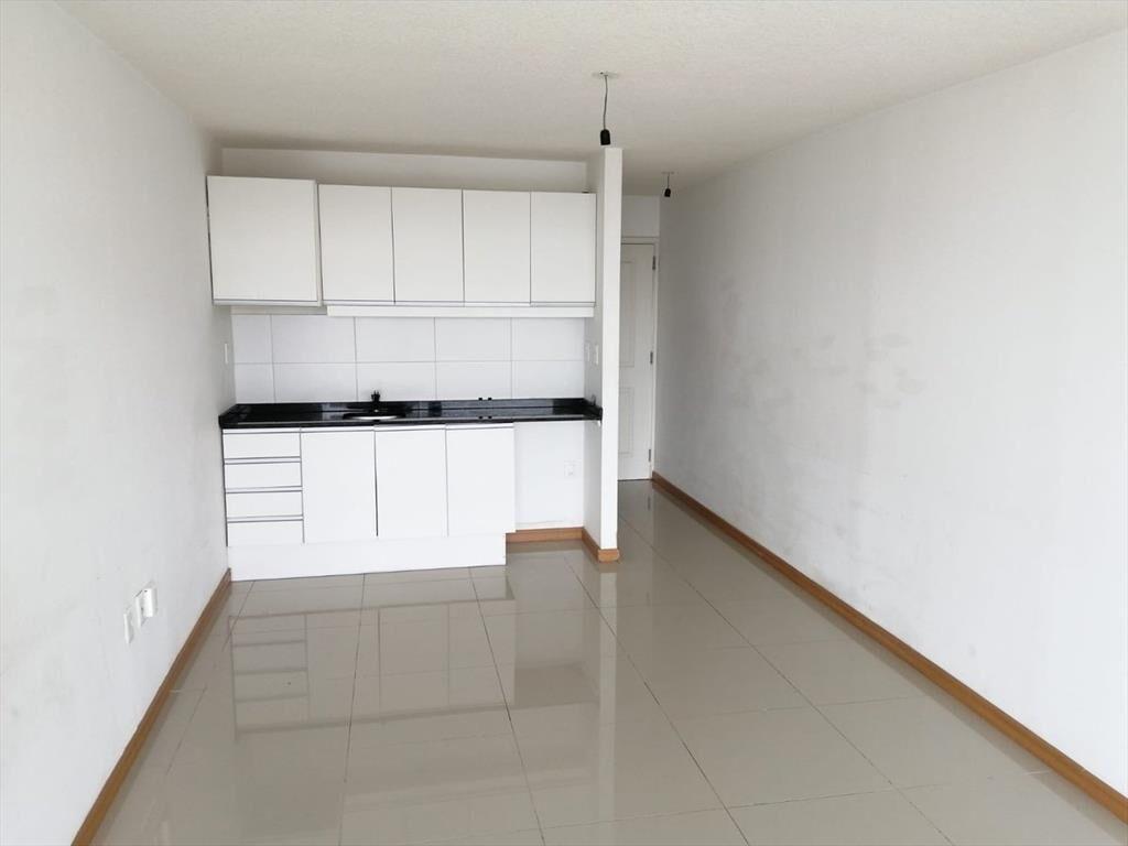 Venta apartamento monoambiente rentado con garaje Cordón Ce