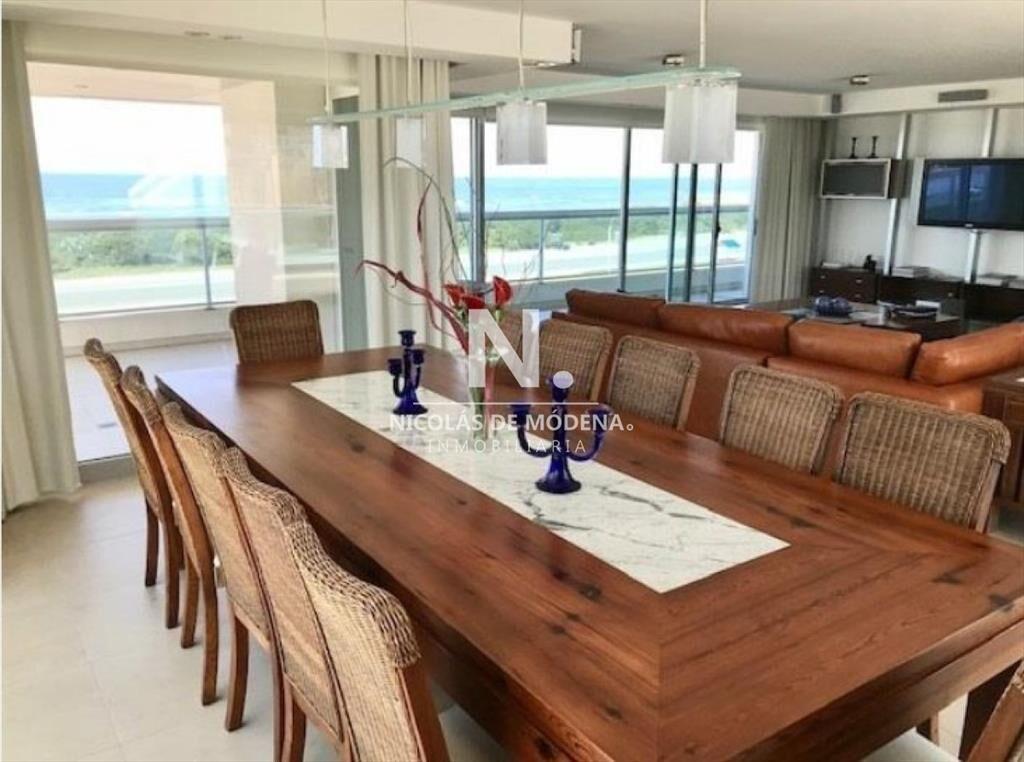 Hermoso departamento en venta con vista al mar.