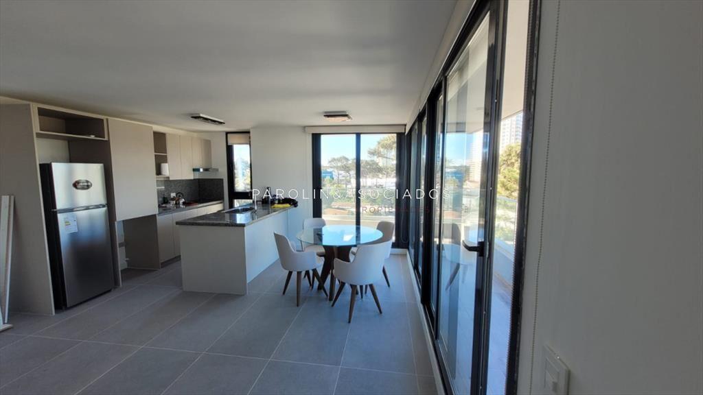 Apartamento de 1 dormitorio en venta en Torre View, Punta d