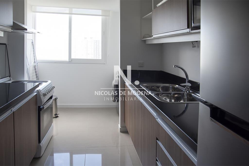Apartamento con excelente ubicación.