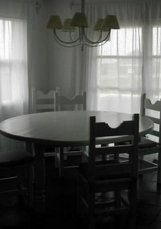 CASA EN VENTA DE 4 DORMITORIOS EN LA BARRA