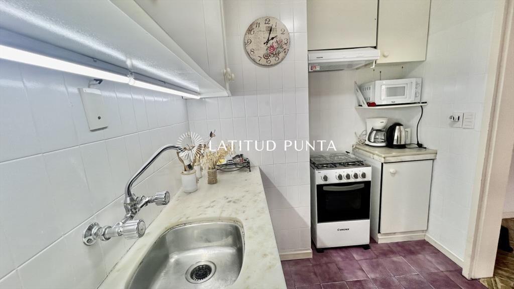 Apartamento en Península, 1 dormitorio y medio