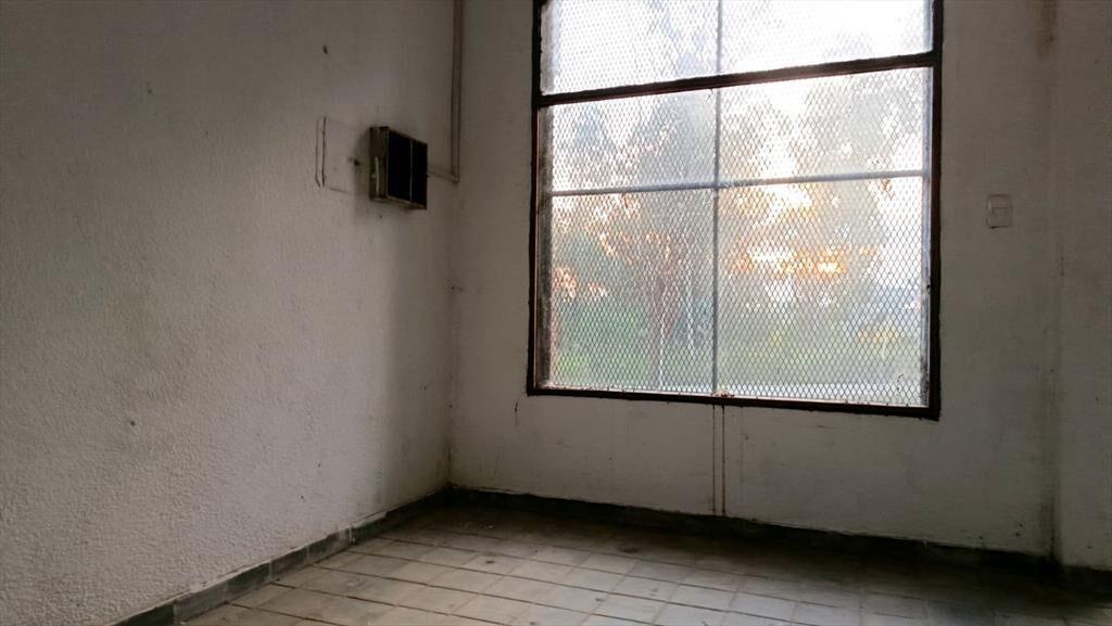 ALQUILER LOCAL COMERCIAL EN PANDO