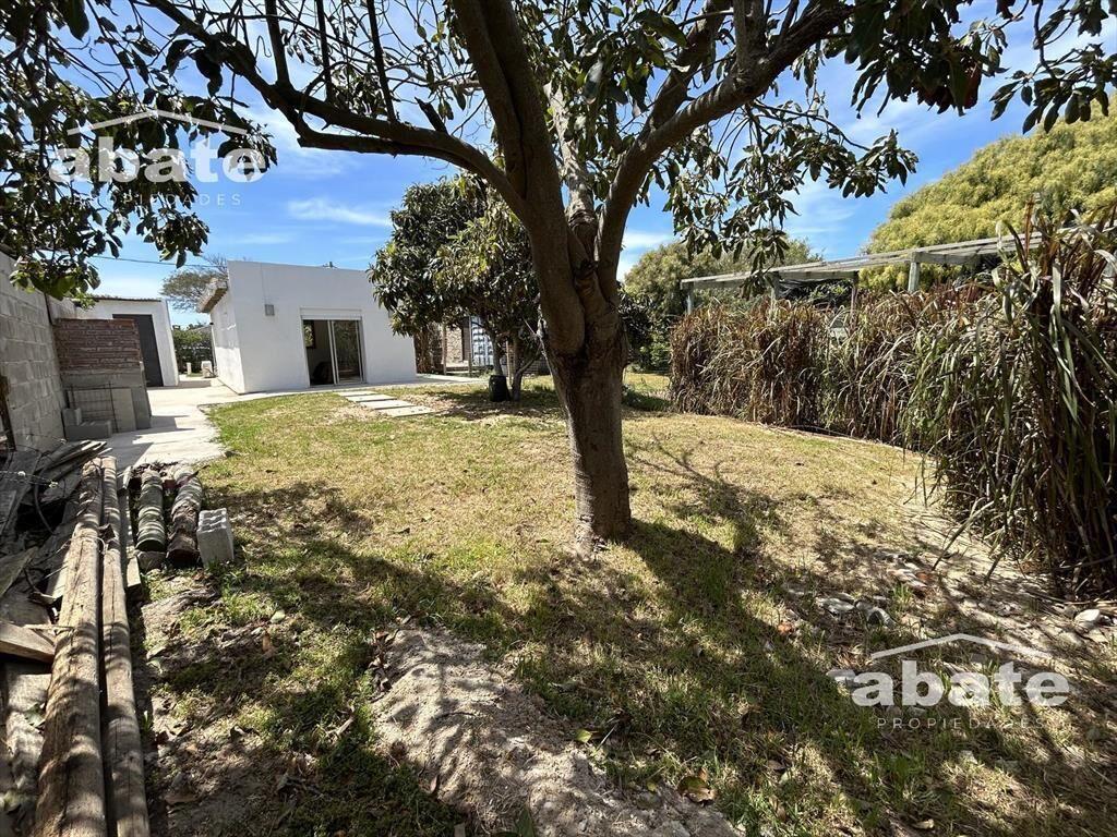 Alquiler Anual Casa un dormitorio en Balneario Buenos Aires