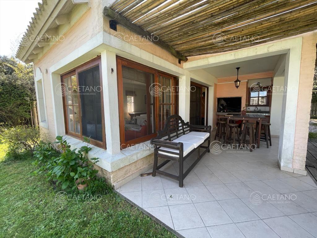 Casa en Alquiler de 4 dormitorios
