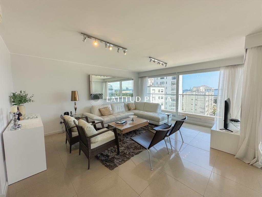 Mansa, exclusivo apartamento de 3 suites más