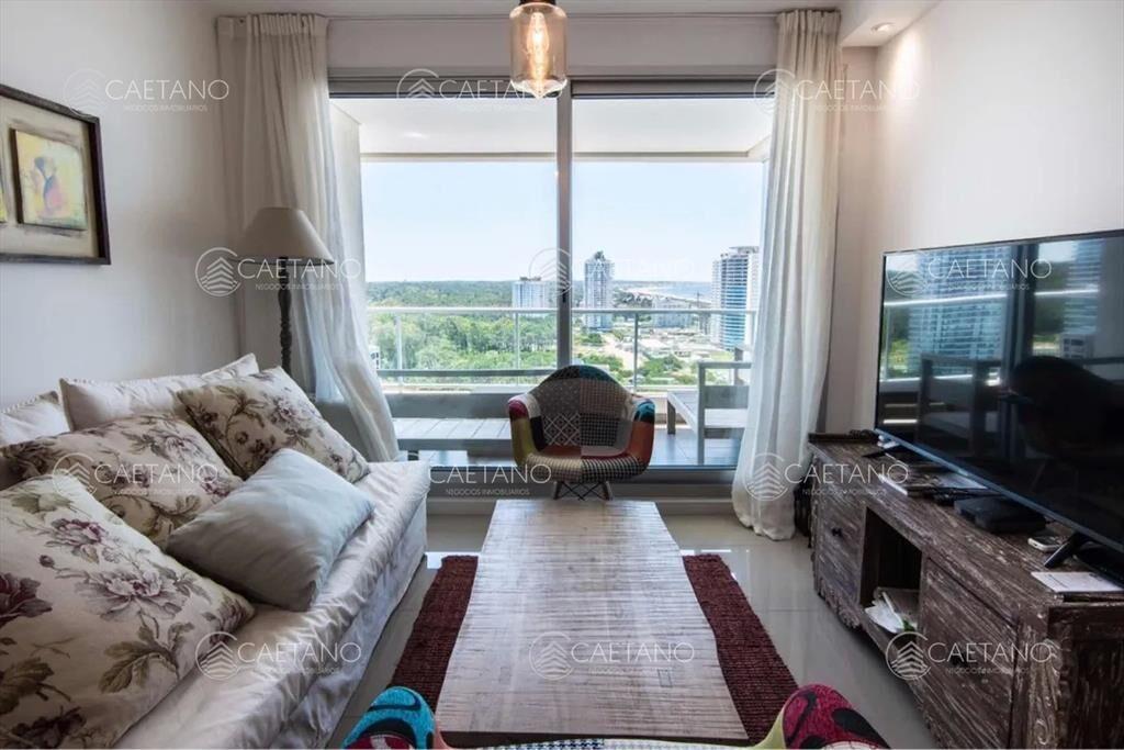 Excepcional apartamento con hermosa vista en