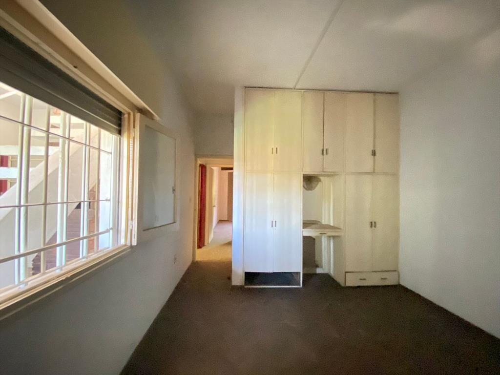 VENTA CASA 2 DORMITORIO GRAN GARAJE. LA TEJA