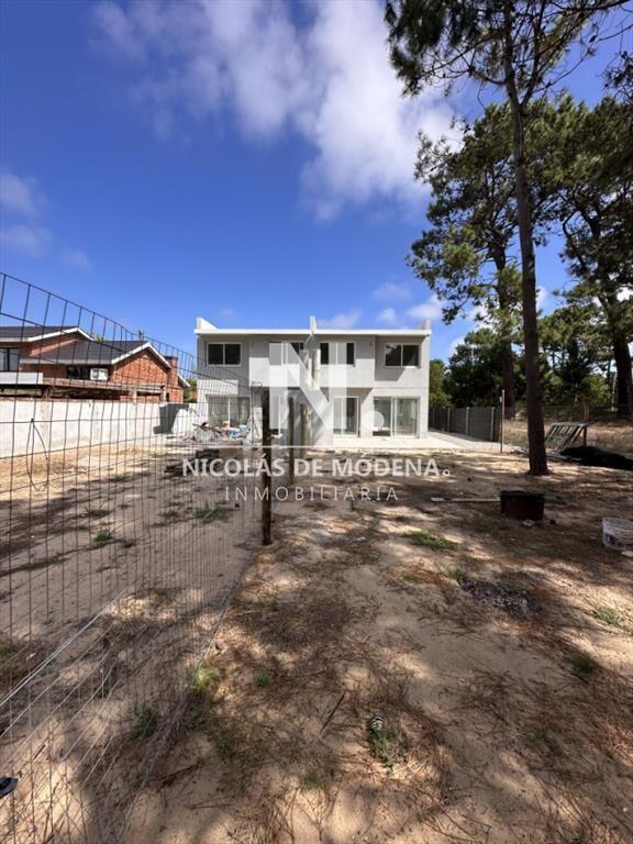 Casas de 3 dormitorios a estrenar en Punta del