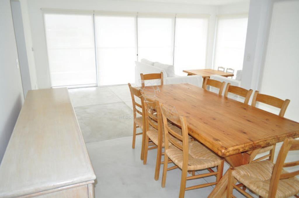 Pent house en peninsula con parrillero y vista al