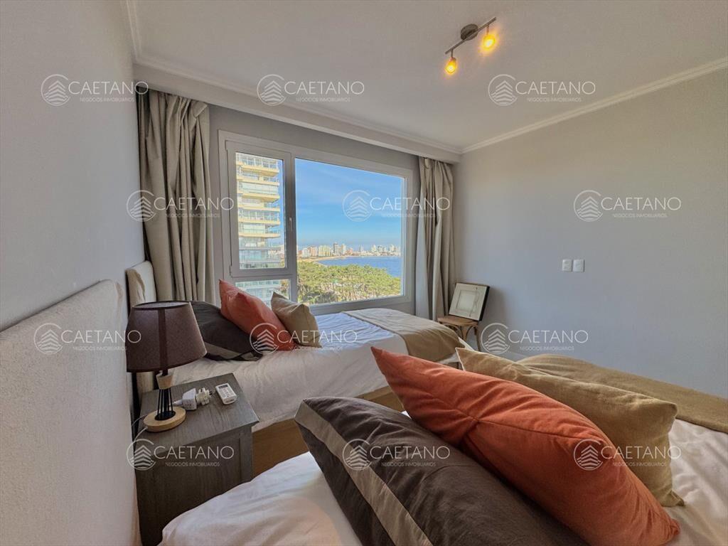 PARAMOUNT TOWER PUNTA DEL ESTE VENTA DE APARTAMENTO DE 3 SU