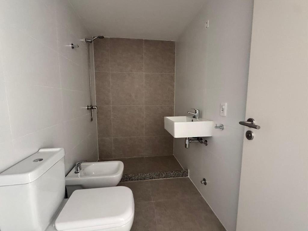 Venta Parque Batlle 1 dormitorio planta baja