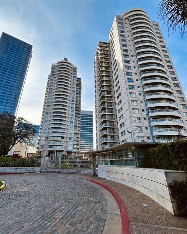 VENTA - APARTAMENTO TORRES NÁUTICAS - 4 DORMITORIOS