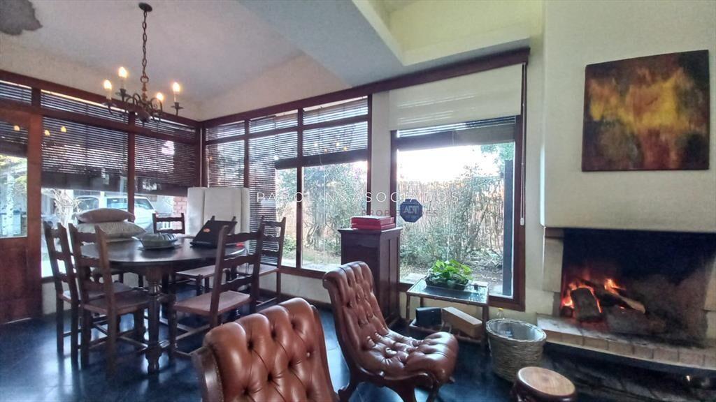 Casa en venta de 3 dormitorios + dependencia en 4