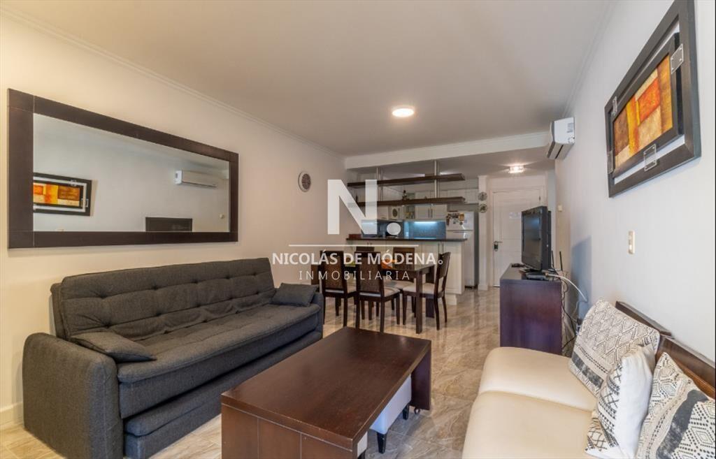 Departamento de 1 dormitorio en venta en complejo