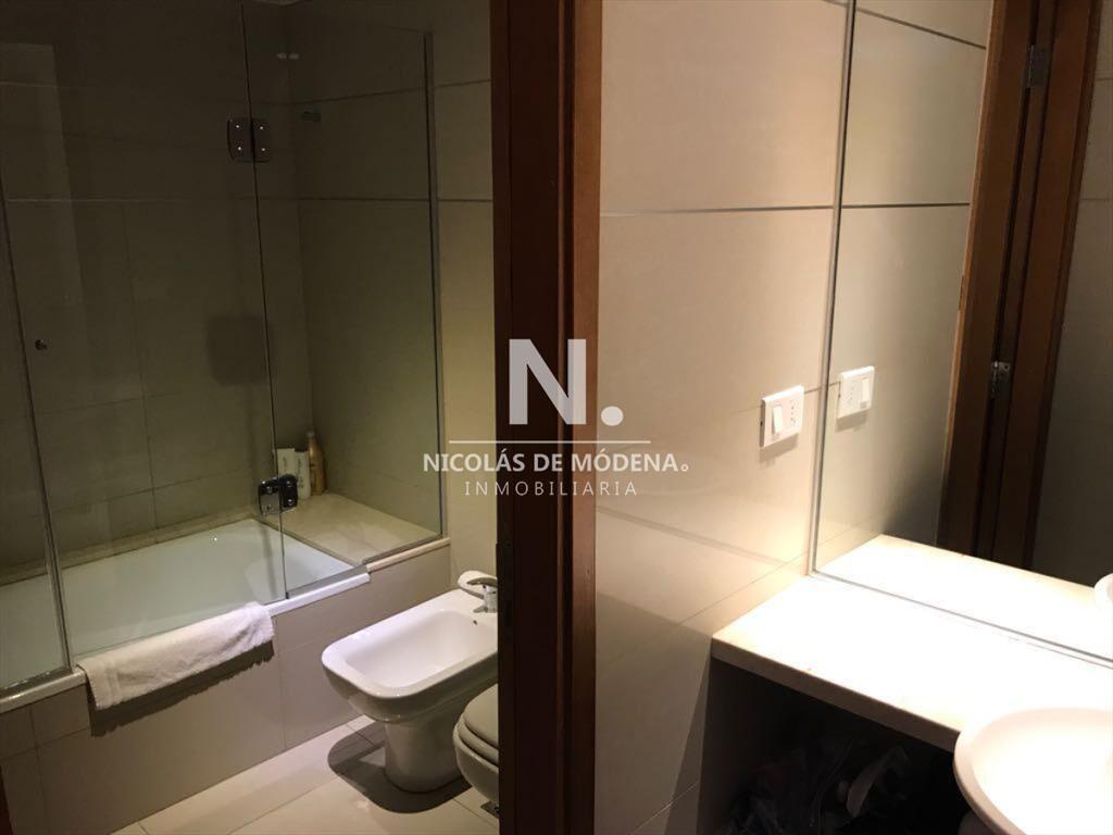 Vende departamento de 1 dormitorio y medio en ,