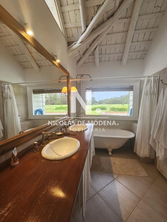 Casa de gran tamaño en venta