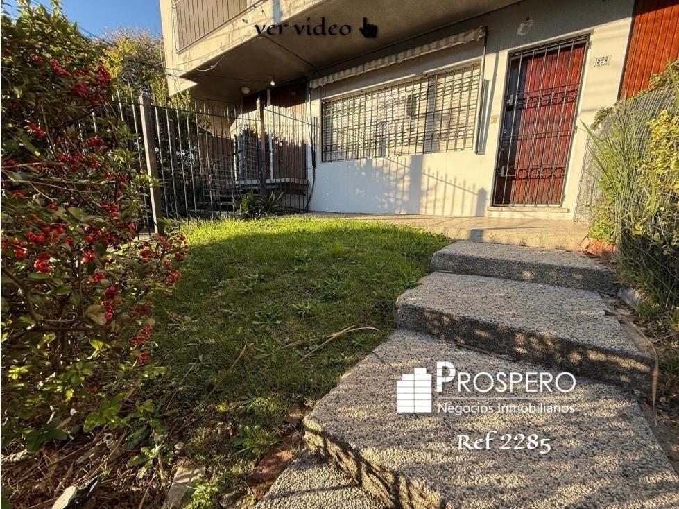 2285/2/p venta casa 2 dorm Malvin jardin/patio