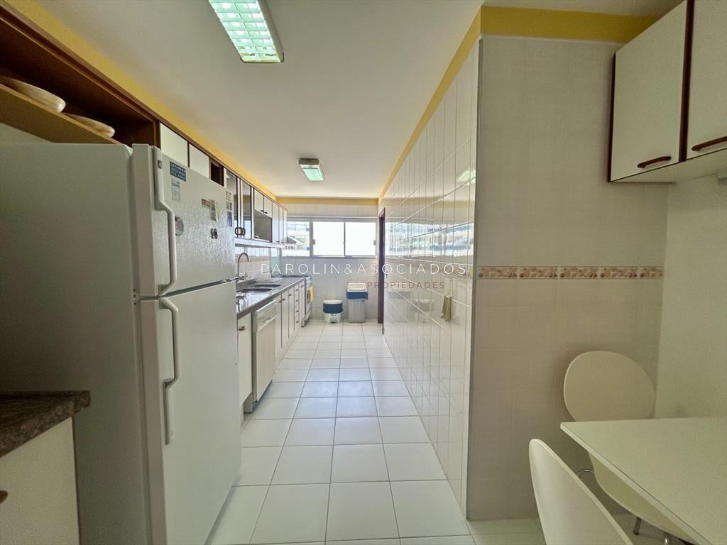 Apartamento en venta de 3 dormitorios en Punta