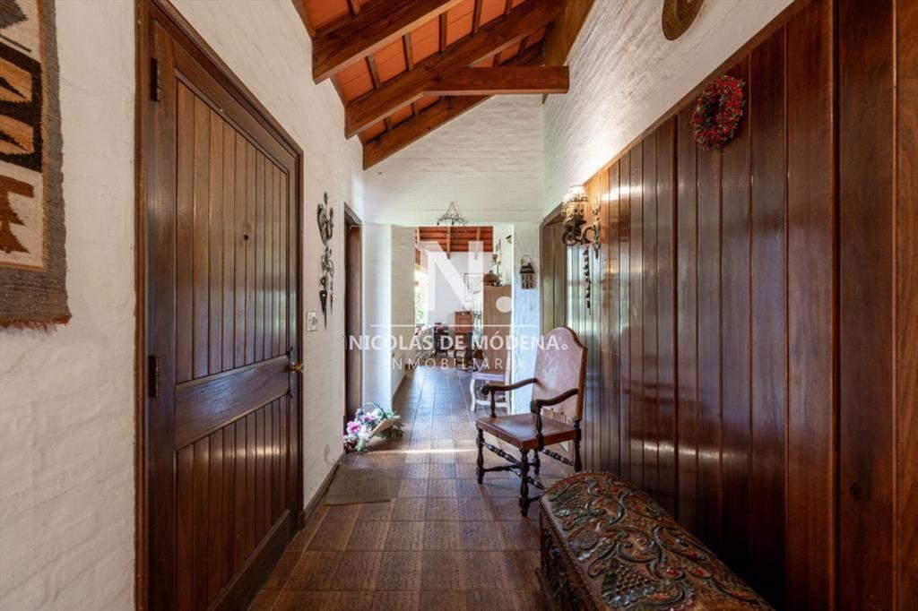 Vende casa de 3 dormitorios, con parrillero y en