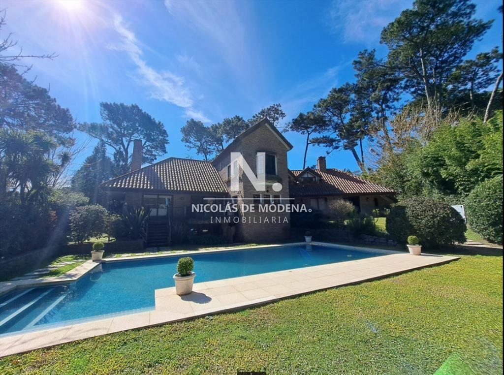Amplia Casa con piscina  en San Rafael , Punta