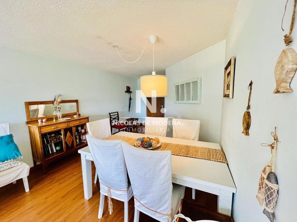 Se vende apartamento de 2 dormitorios en Roosevelt Punta de