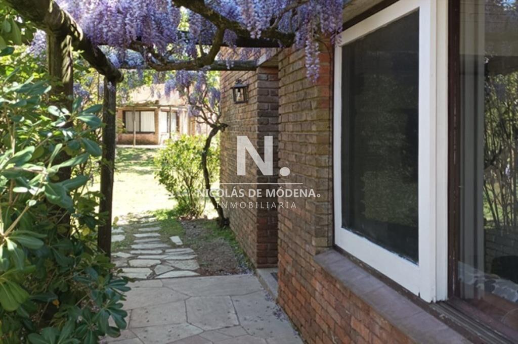 Impecable casa comoda y espaciosa en Punta de 4