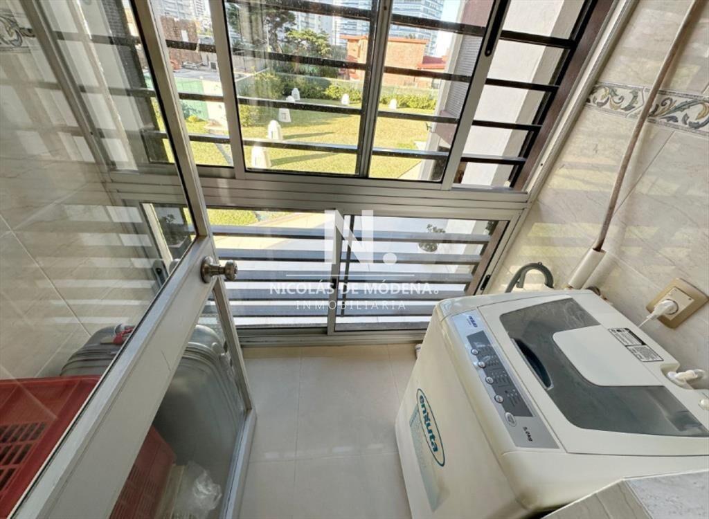 Vende Apartamento frente al mar en Brava, Punta 2