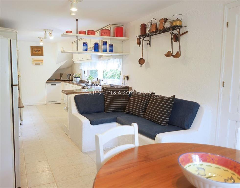HERMOSA CASA DE 4 DORMITORIOS A LA VENTA.