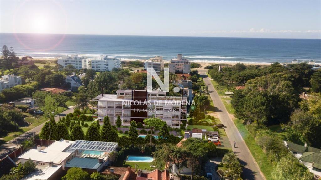 Invierta en edificio a pasos del mar